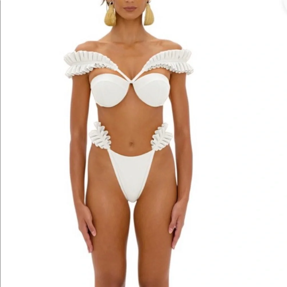 Cream colored stylish swimsuit. Top worn 1x, bottoms never worn!!! - Picture 1 of 3